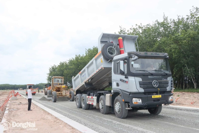 Chon Thanh Ward accelerates progress of projects