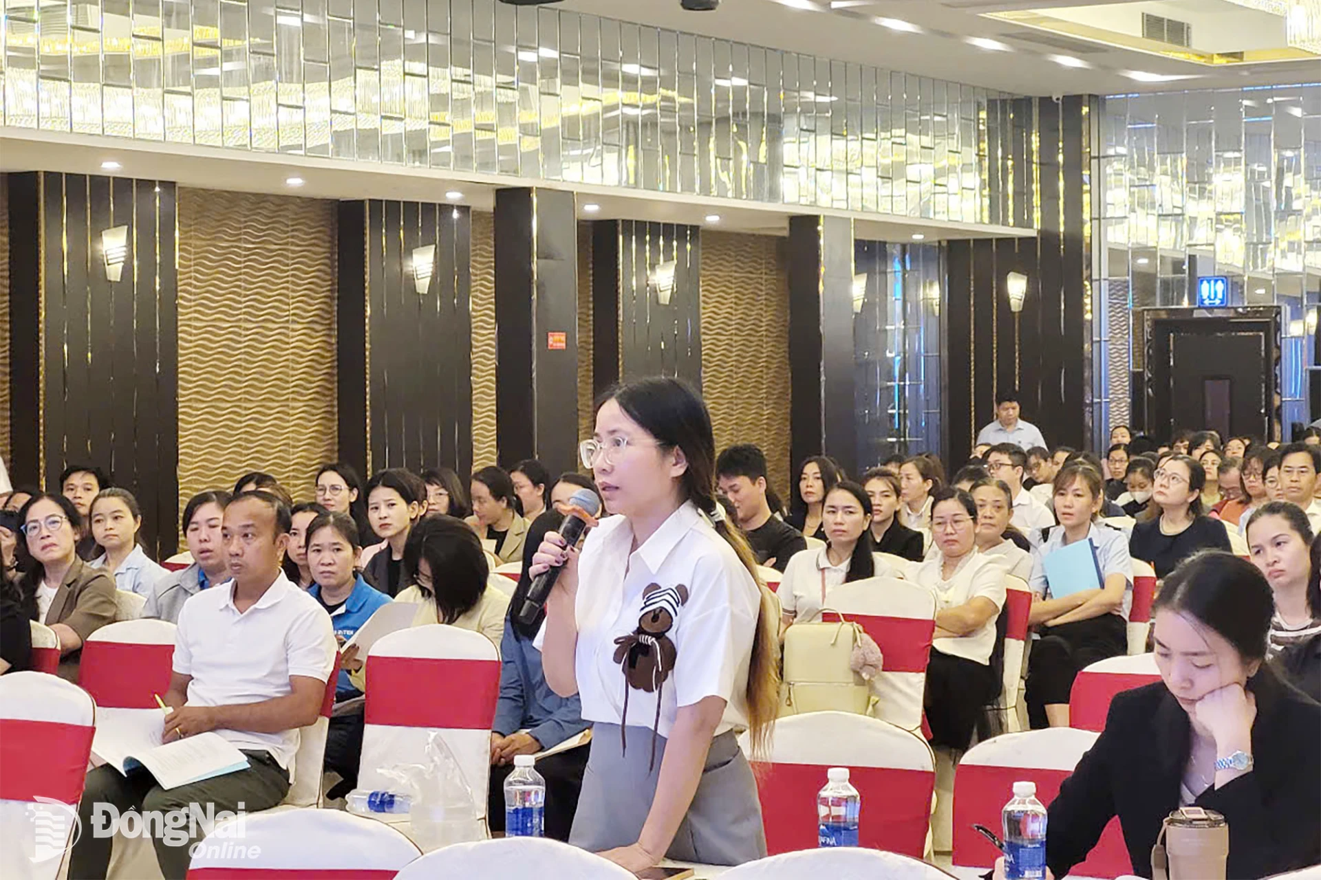 Đại diện doanh nghiệp nêu ý kiến tại hội nghị. Ảnh: CTV
