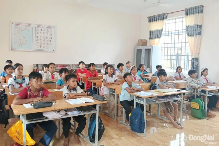 Niềm vui mới ở trường học xã biên giới