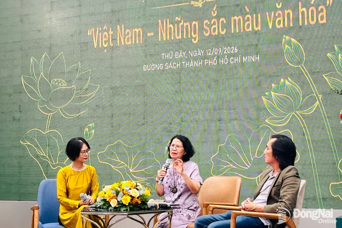 “Việt Nam - Những sắc màu văn hóa”