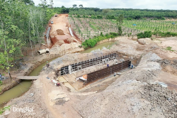 Long Hà: Khơi thông dòng vốn đầu tư công nhờ sức dân