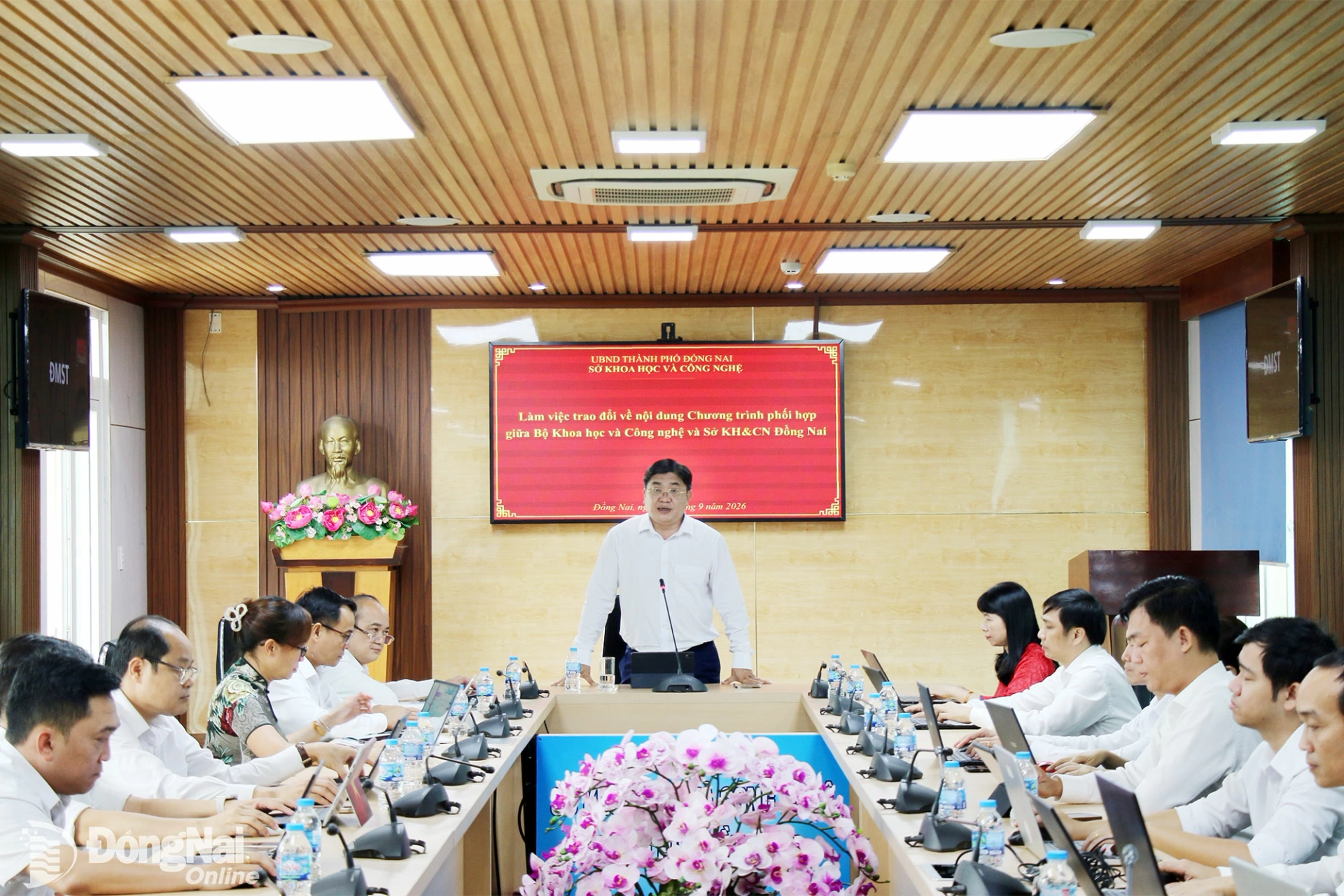 MoST and Dong Nai review cooperation on sci-tech development