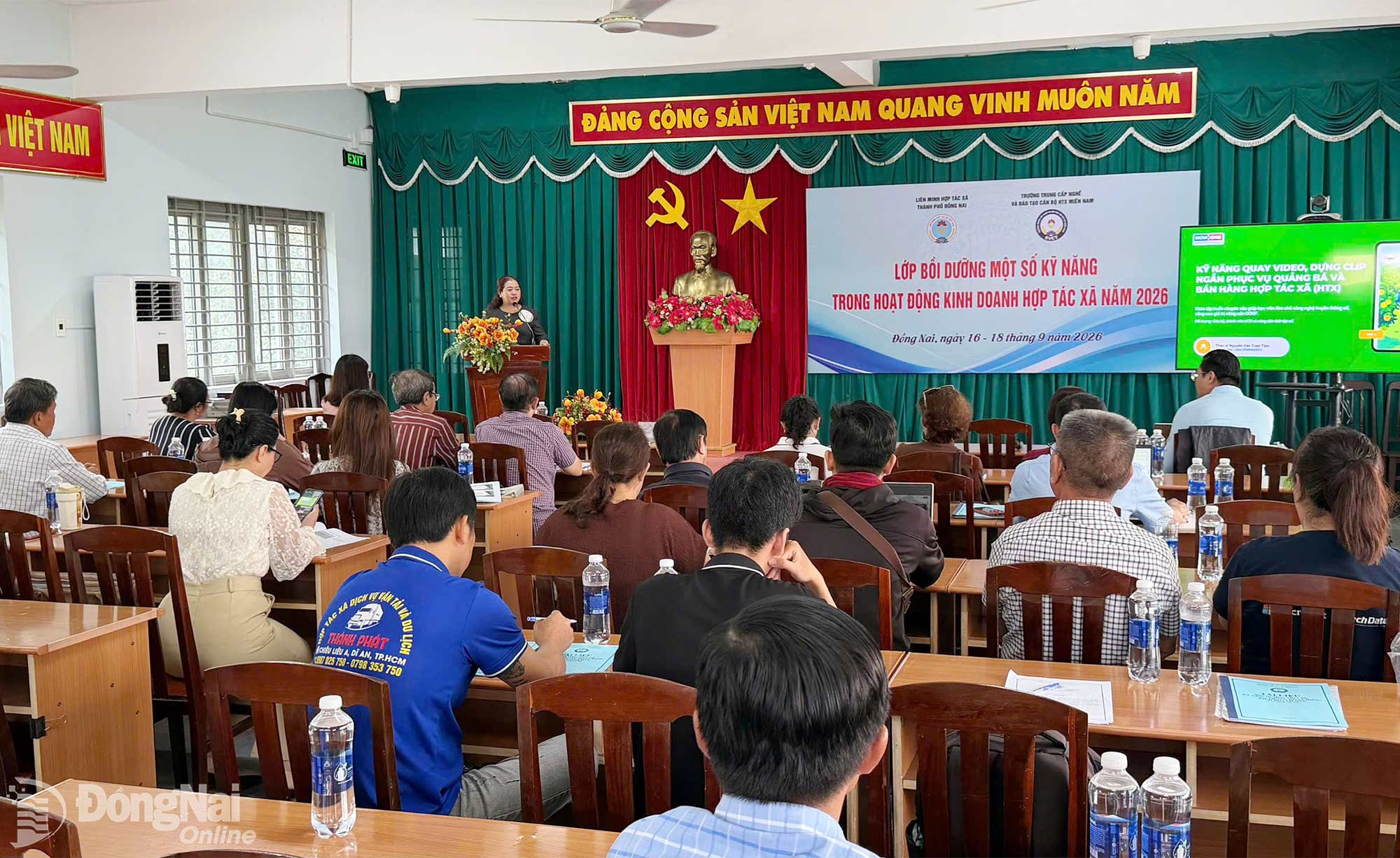 Quang cảnh lớp bồi dưỡng. Ảnh: TT