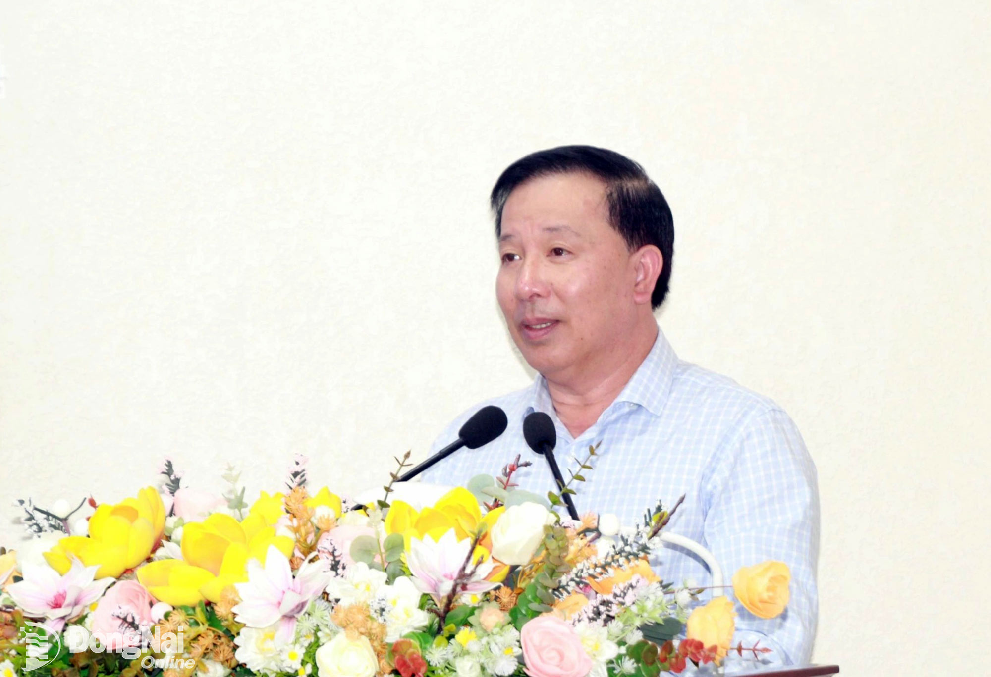 Deputy Secretary of the CPC and Chairman of the City Peoples Committee Nguyen Van Ut speaks at the dialogue. Photo: Nga Son