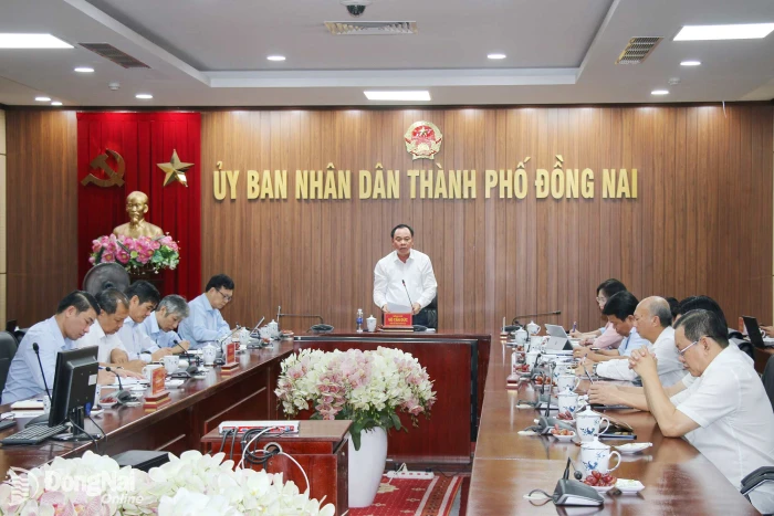 Industry and trade sector urged to make four clear shifts to drive new growth momentum