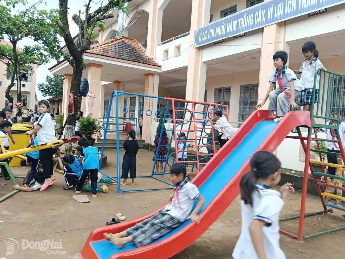 New joy at schools in border communes