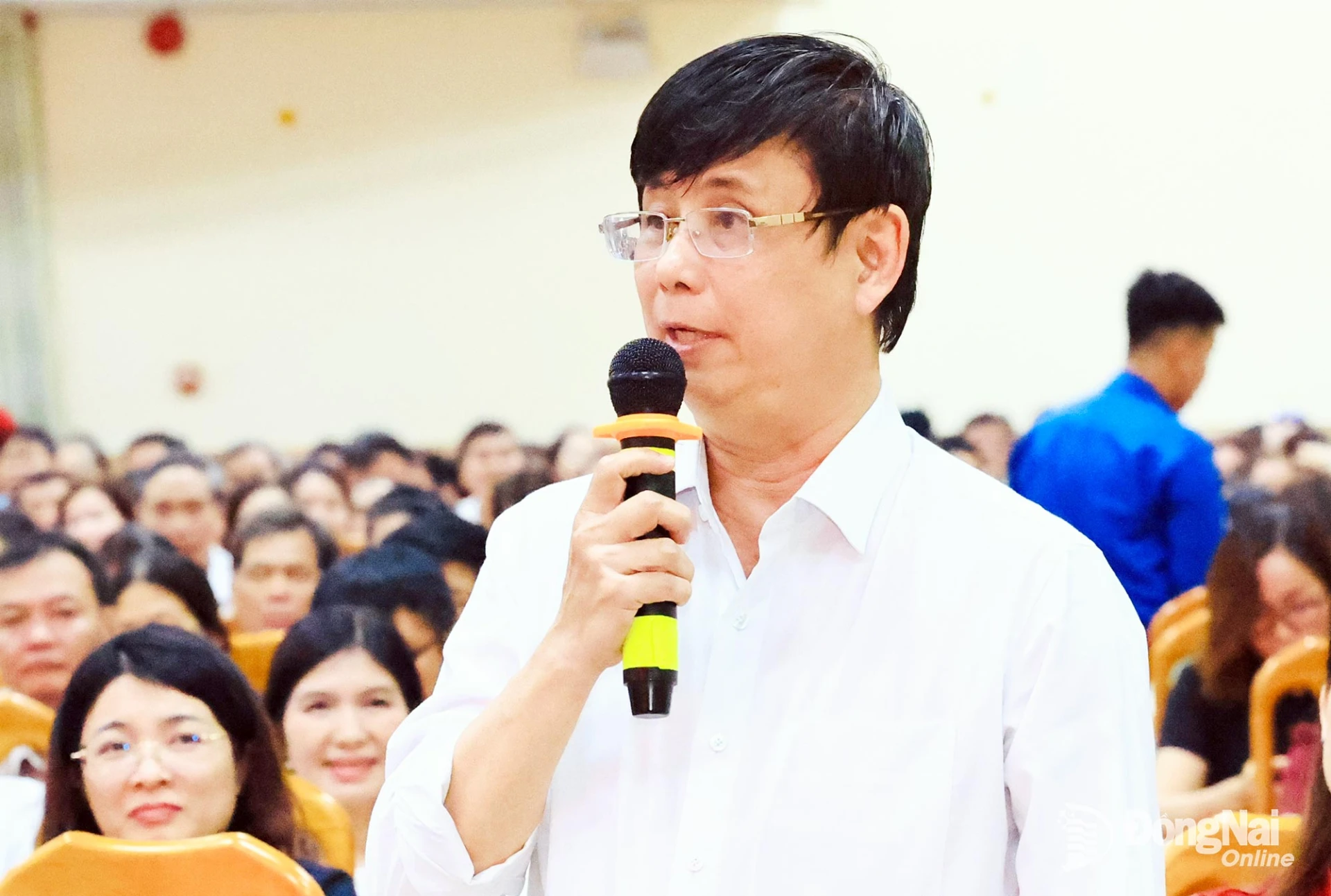 Assoc. Prof. Dr. Lam Thanh Hien, Rector of Lac Hong University, speaks at the conference. Photo: Cong Nghia
