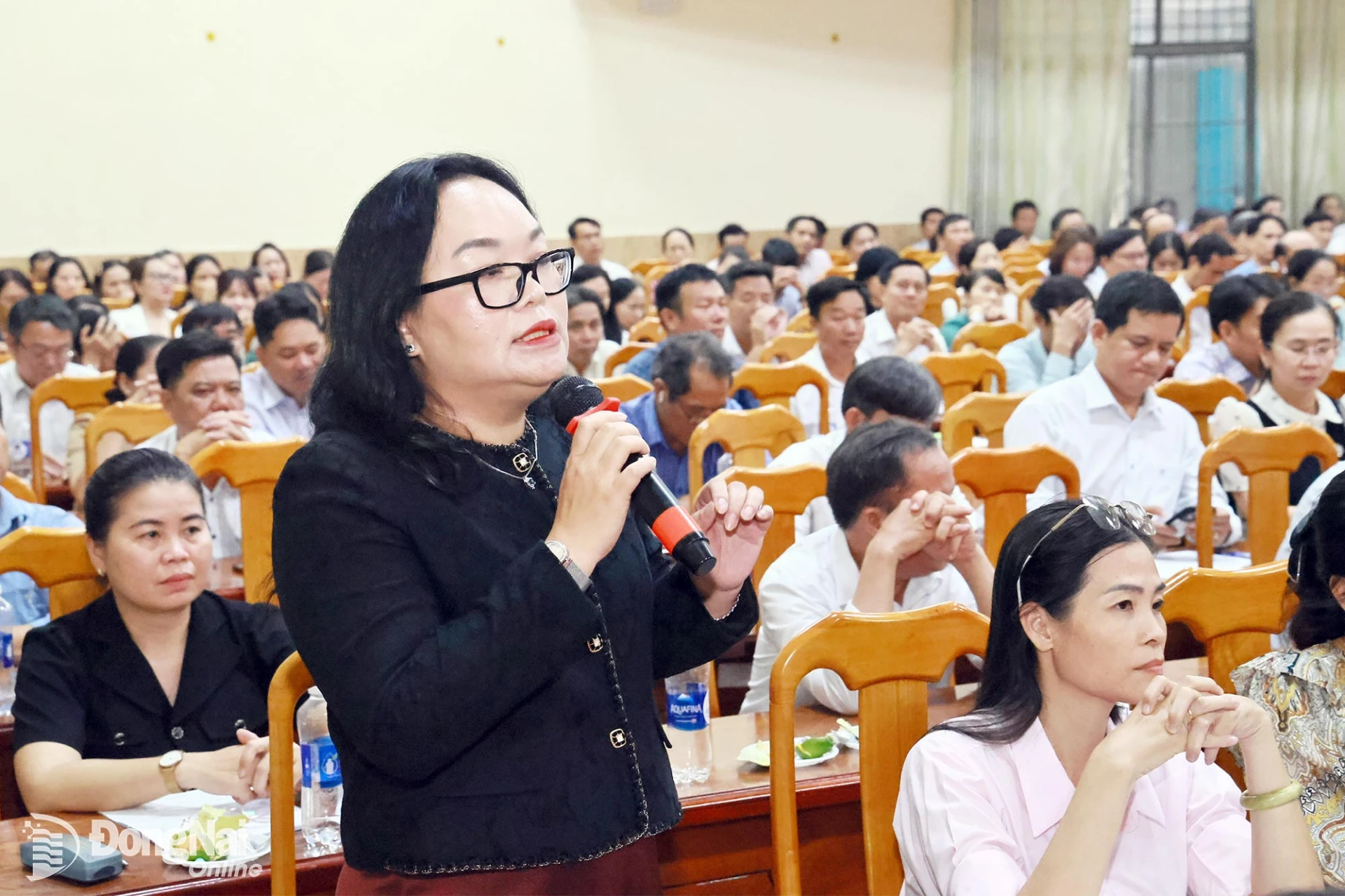 Principal Tran Thi Vuong Nhi of Le Quy Don - Quyet Thang Private Primary, Secondary and High School expresses her support for the CPC Secretary’s view on equal access to education. Photo: Cong Nghia