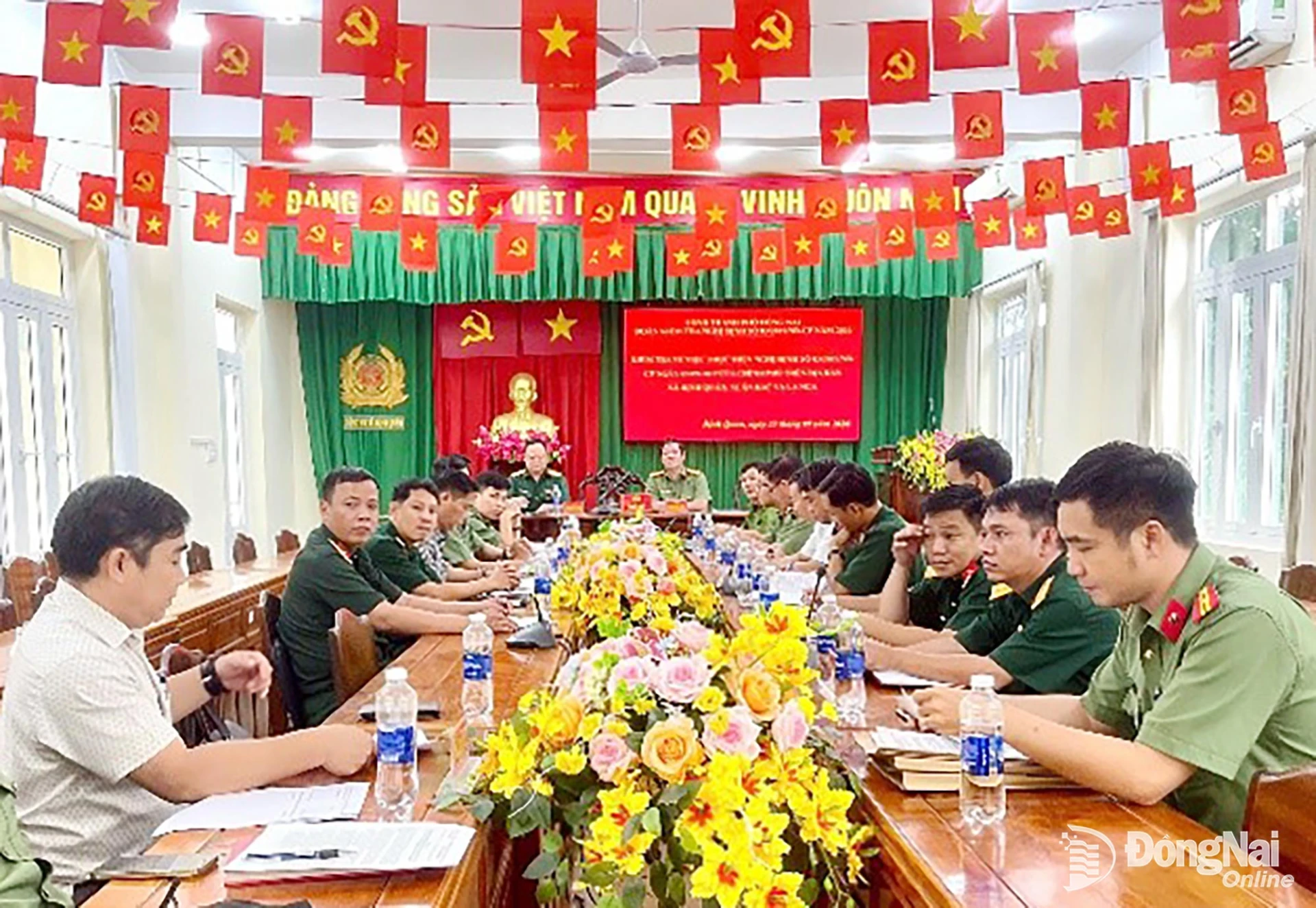 Quang cảnh buổi làm việc. Ảnh: Tuấn Anh


