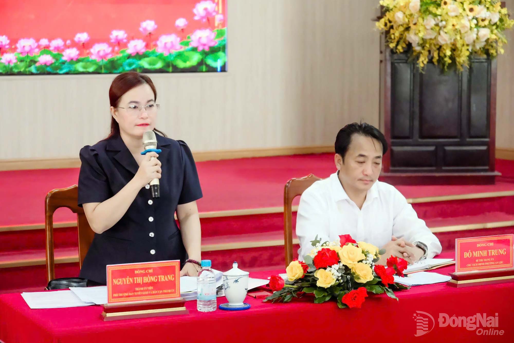 Thành ủy viên, Phó Trưởng ban Thường trực Ban Tuyên giáo và Dân vận Thành ủy Nguyễn Thị Hồng Trang phát biểu tại buổi làm việc. Ảnh: Mỹ Duyên