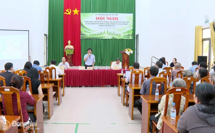 An Phuoc Commune briefs residents on land acquisition plan for Amata Long Thanh City Project