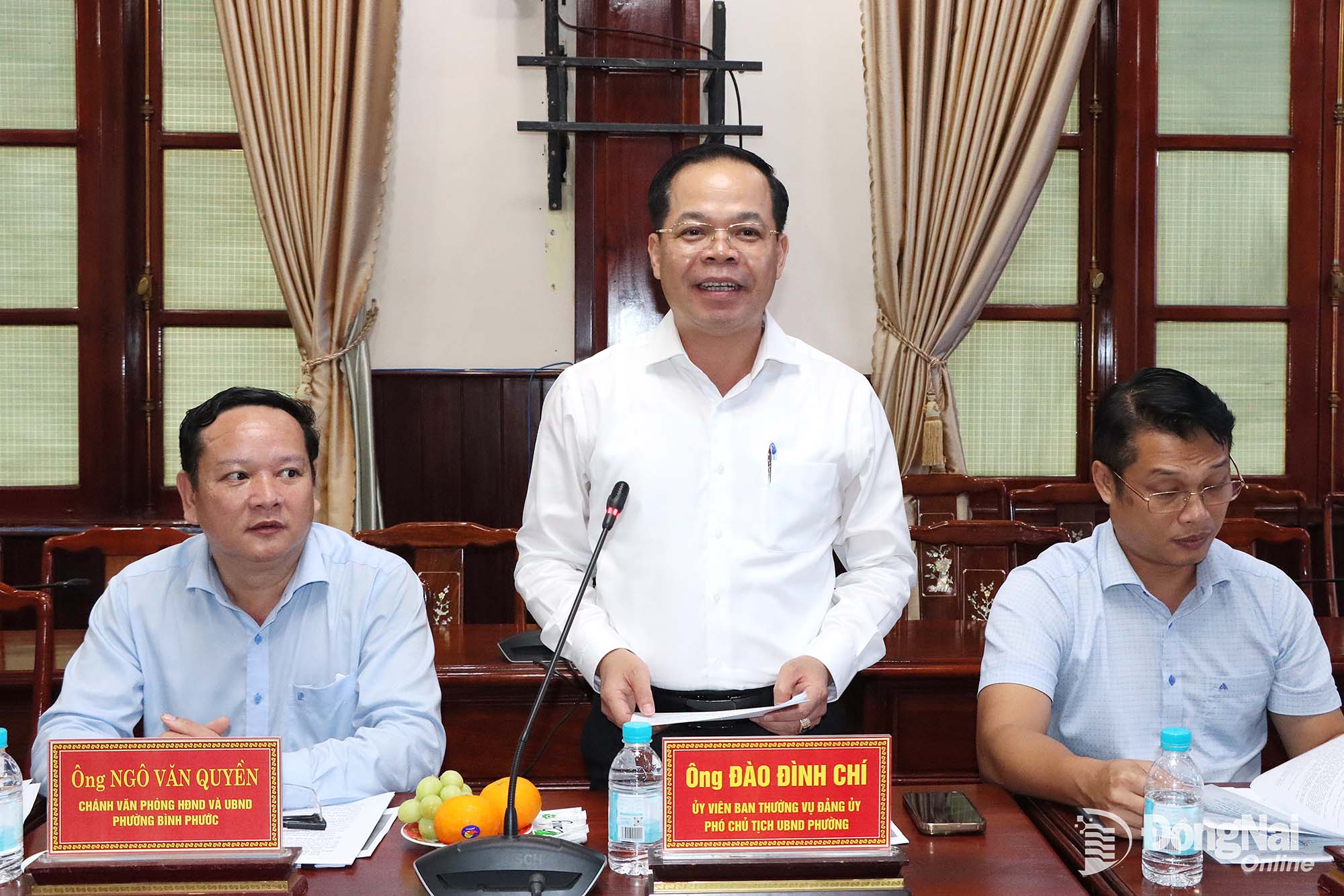Vice Chairman of Binh Phuoc Ward People’s Committee Dao Dinh Chi pledges that the ward authorities will create the best possible conditions for businesses investing in the area. Photo: Quang Minh