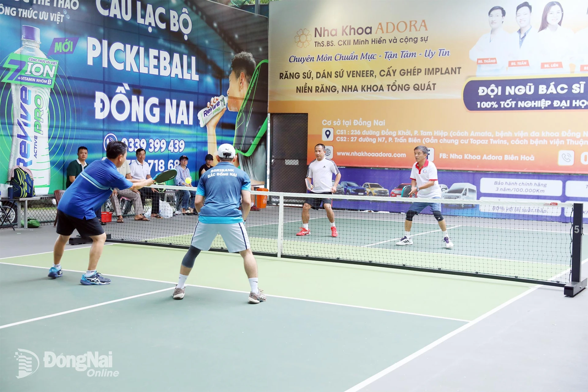 Các vận động viên thi đấu tại Giải Pickleball các nhóm tuổi thành phố Đồng Nai năm 2026. Ảnh: Huy Anh