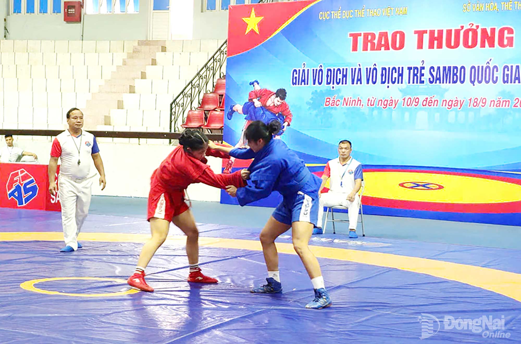 Female fighters compete at the 2026 National Sambo Championships and Junior Championships. Source: baobacninhtv.vn