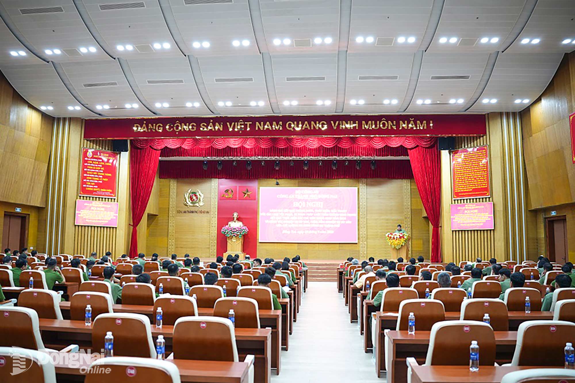 Toàn cảnh hội nghị. Ảnh: TV