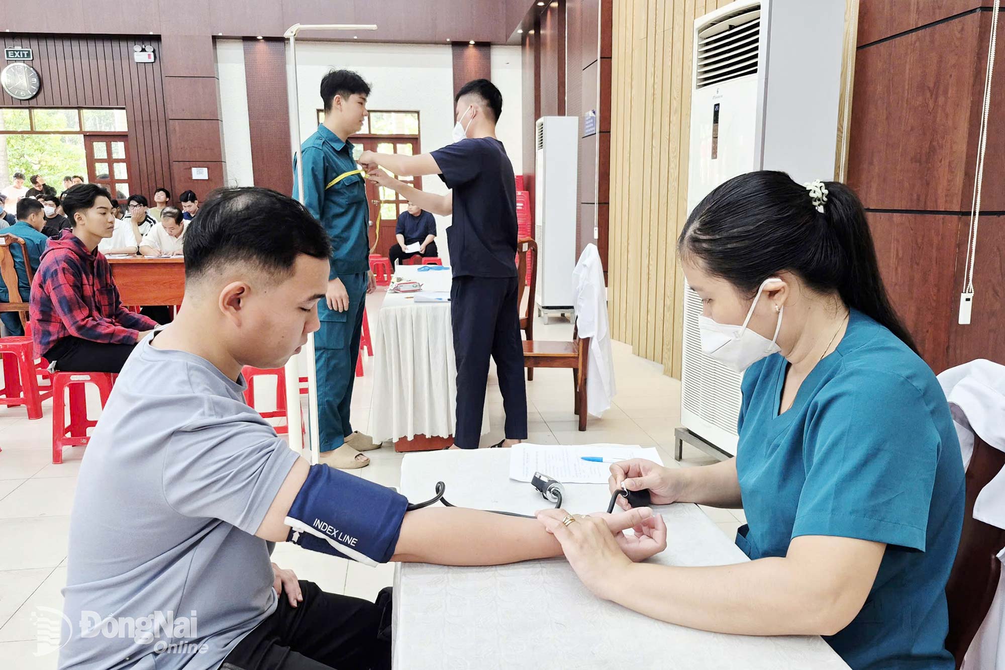 Hội đồng khám sơ tuyển ngày 28-9. Ảnh: ĐPCC