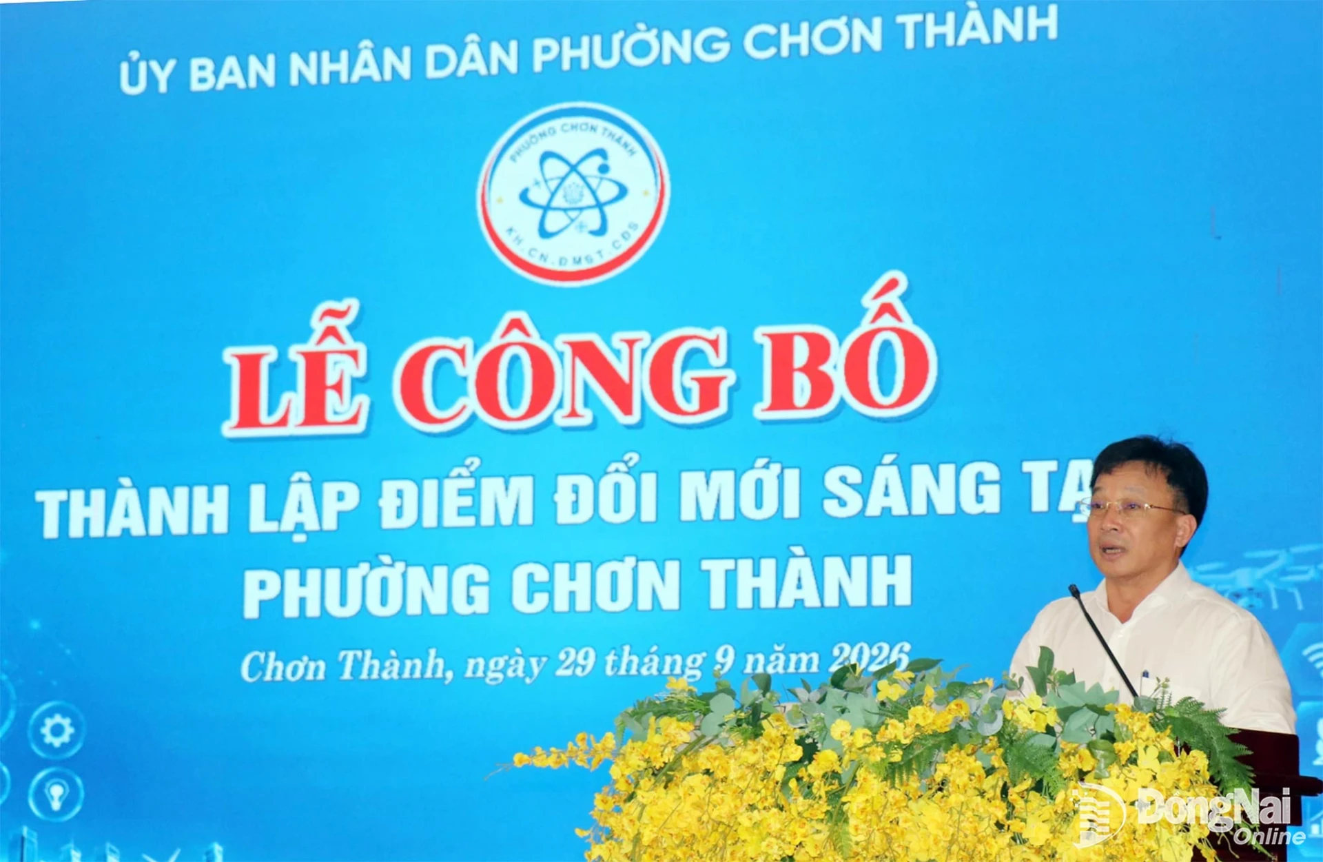 Chủ tịch UBND phường Chơn Thành Nguyễn Anh Tài phát biểu tại lễ công bố. Ảnh: Ngọc Huyền