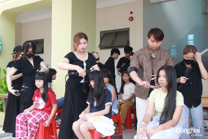 Dấu ấn tuổi trẻ ở vùng đồng bào có đạo