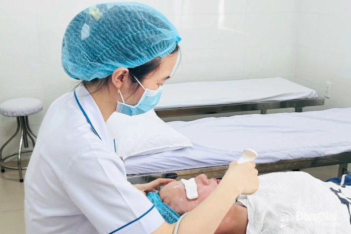 Gia tăng bệnh nhân khám ngoại trú hưởng bảo hiểm y tế