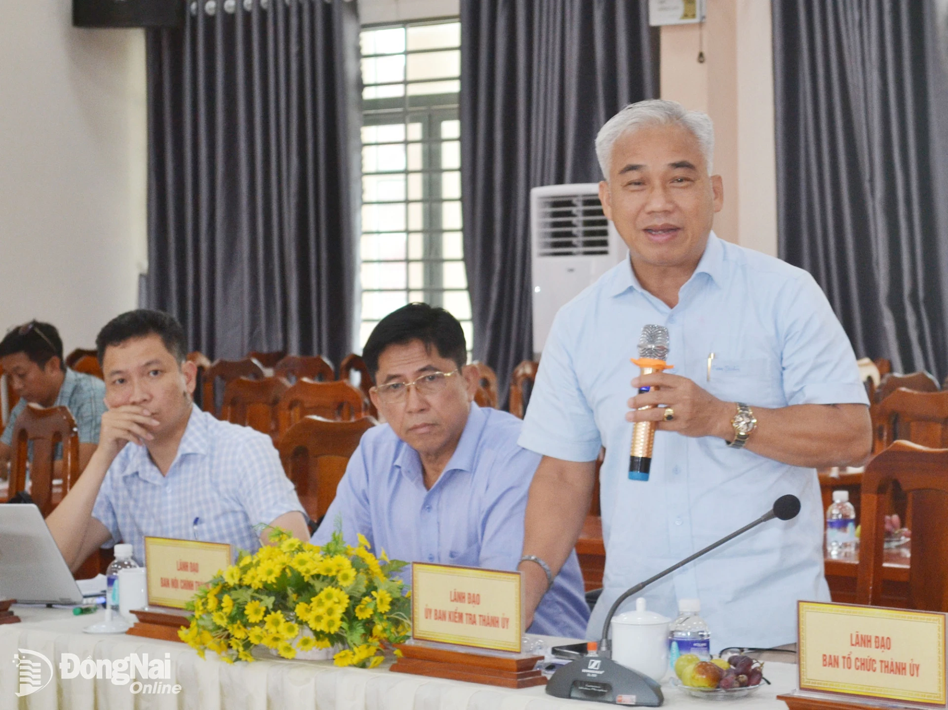 Phó Chủ nhiệm Ủy ban Kiểm tra Thành ủy Lê Ngọc Minh phát biểu tại hội nghị. Ảnh: Phương Hằng