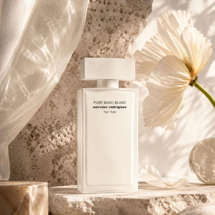 Nước hoa Narciso Rodriguez và vẻ đẹp tinh tế tại The Perfumes