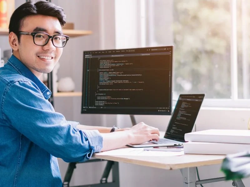 Chứng chỉ AWS Certified Solutions Architect giúp bạn nâng cao lợi thế cạnh tranh trên thị trường lao động.