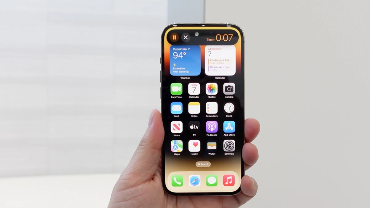 14 Pro Max cũ có giá từ 16 triệu.