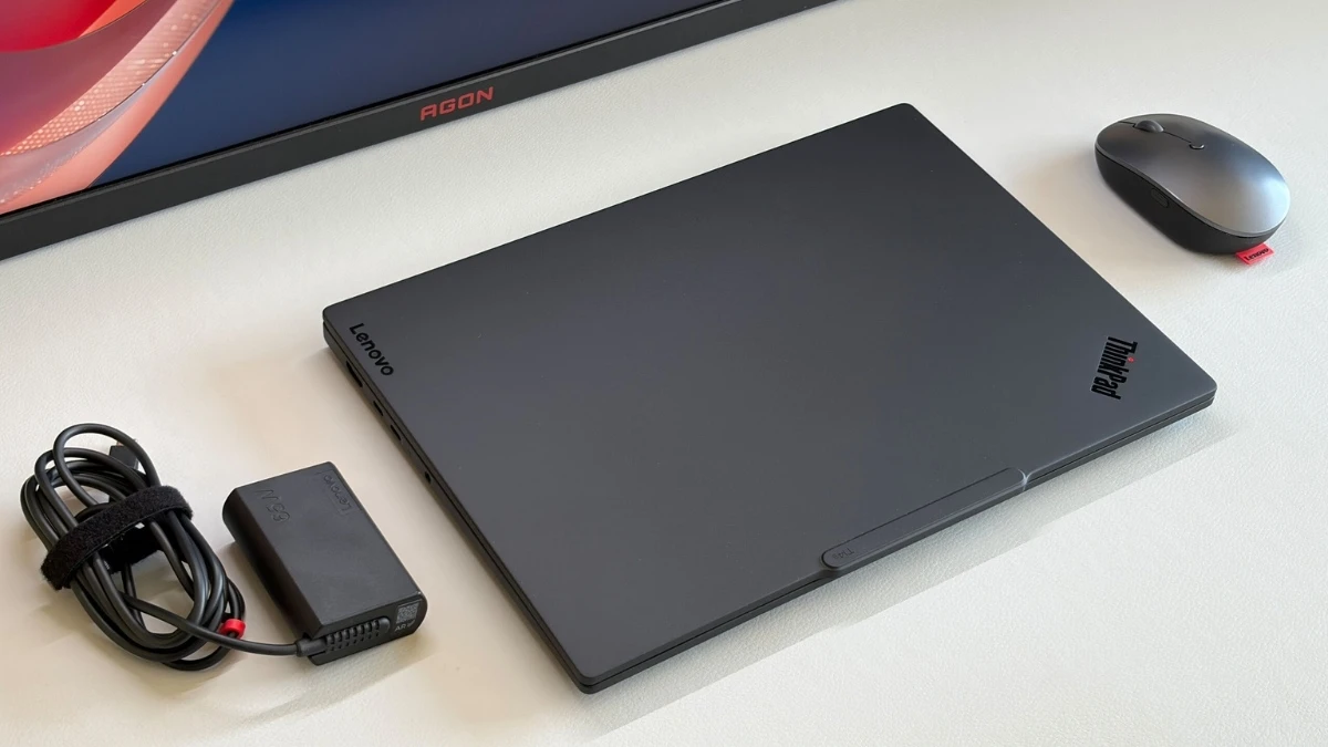 ThinkPad cao cấp nổi bật ở thiết kế và khả năng vận hành.
