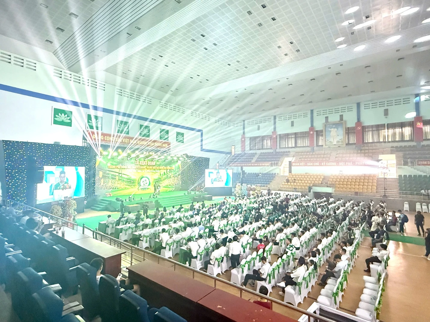 Toàn cảnh Lễ xuất quân CLB Trường Tươi Đồng Nai mùa giải 2026-2027 - một trong những dự án sự kiện quy mô lớn do Sài Gòn Light Event triển khai tại Đồng Nai.