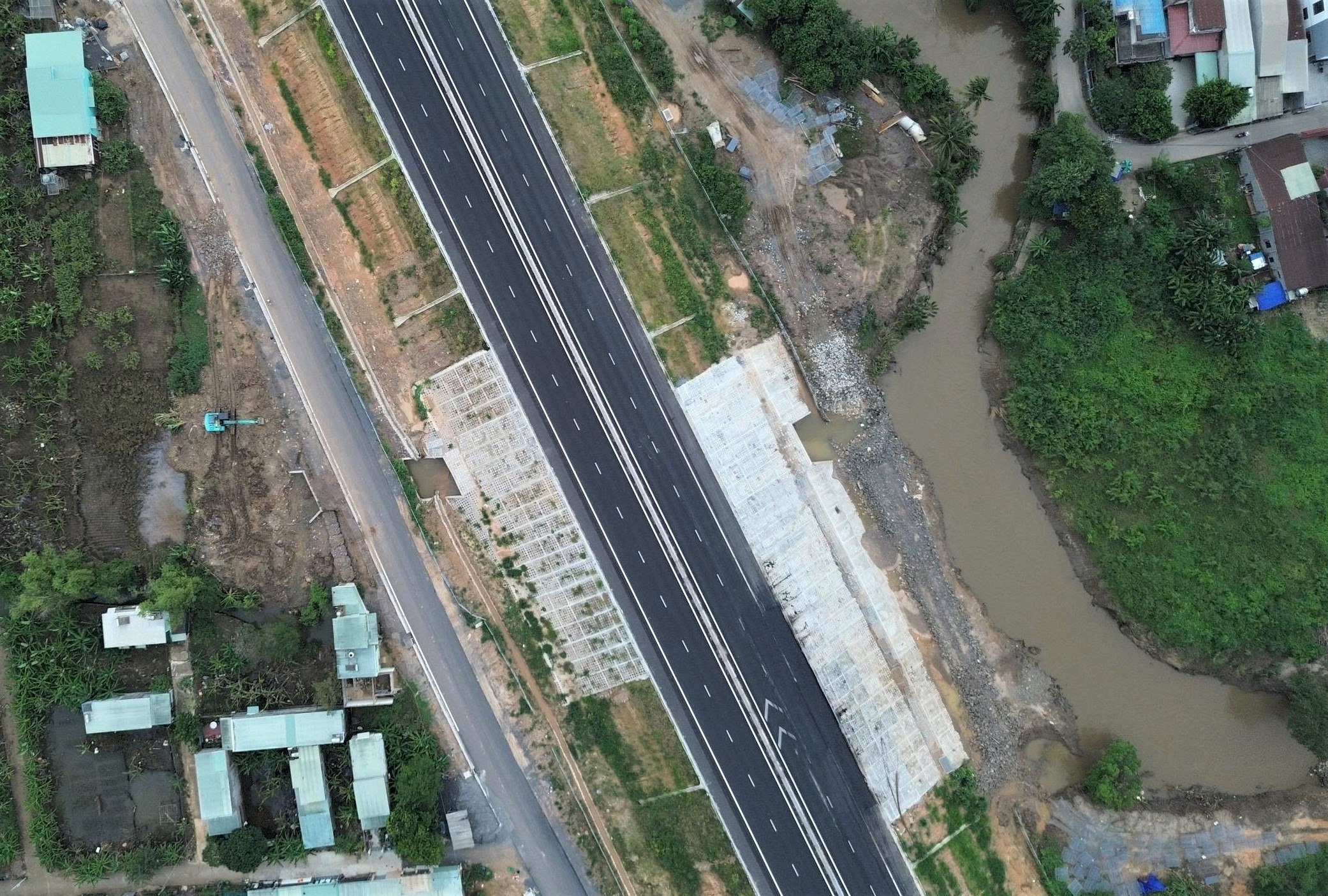 UBND thành phố Đồng Nai yêu cầu tổ chức đánh giá lại hệ thống thoát nước Dự án cao tốc Biên Hòa - Vũng Tàu