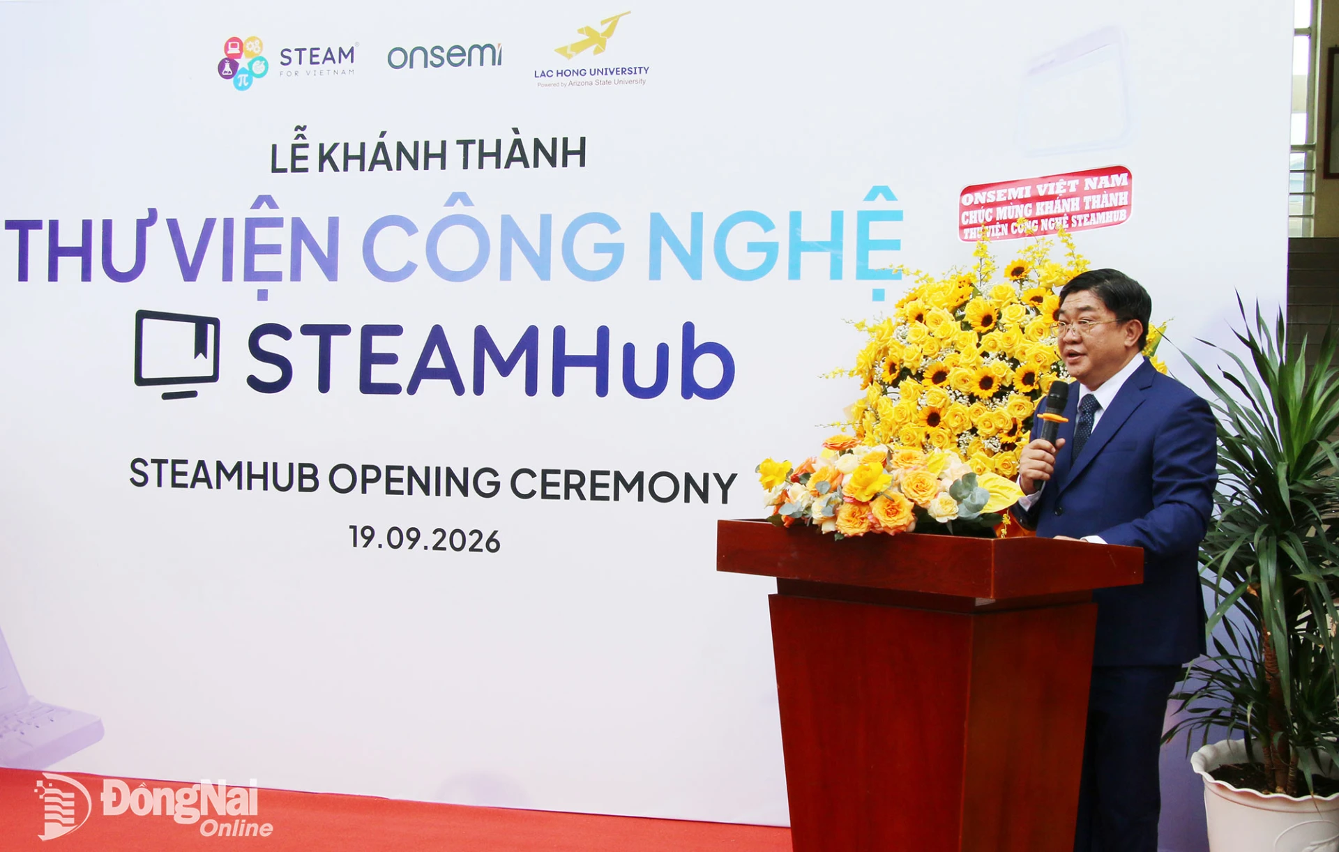 Thành ủy viên, Giám đốc Sở Khoa học và Công nghệ thành phố Đồng Nai Phạm Văn Trinh phát biểu tại buổi lễ. Ảnh: Hải Quân
