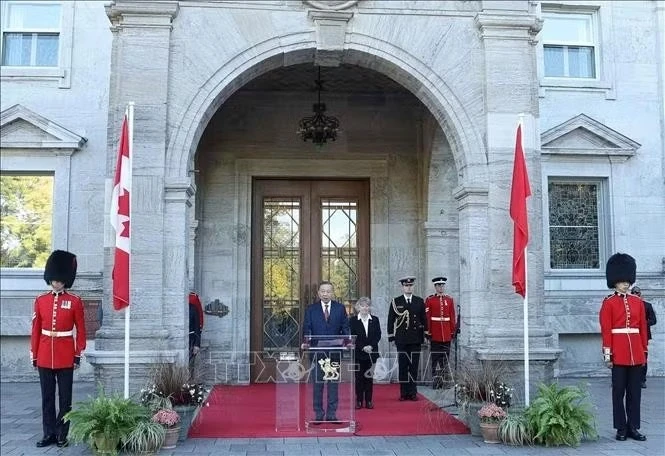 Tổng Bí thư, Chủ tịch nước Tô Lâm và Toàn quyền Canada Louise Arbour họp báo sau hội đàm. Ảnh: Thống Nhất/TTXVN
