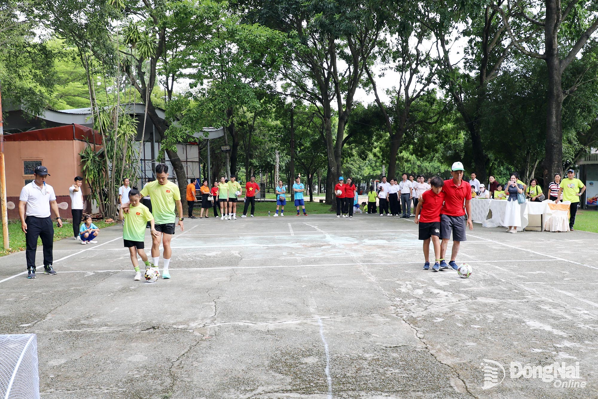 Các gia đình văn hóa tiêu biểu tham gia hoạt động thể thao, kết nối các thành viên tại Ngày hội Gia đình thành phố Đồng Nai 2026.