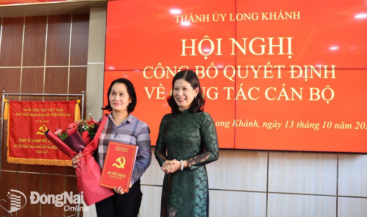 Đồng chí Đặng Minh Nguyệt giữ chức Bí thư Đảng ủy Quân sự thành phố Long Khánh