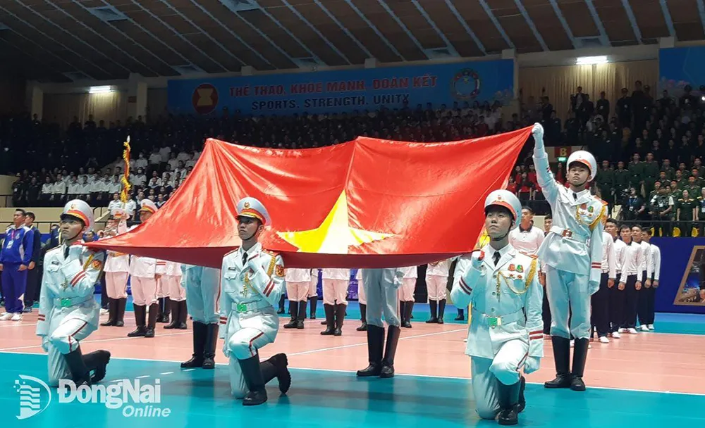 Nghi thức chào Quốc kỳ Việt Nam và các nước tham gia giải