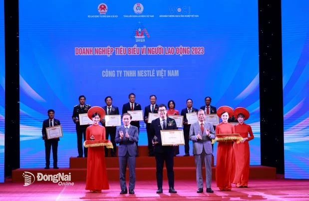 Công ty TNHH Nestlé Việt Nam đã được vinh danh “Doanh nghiệp tiêu biểu vì Người lao động” năm 2023