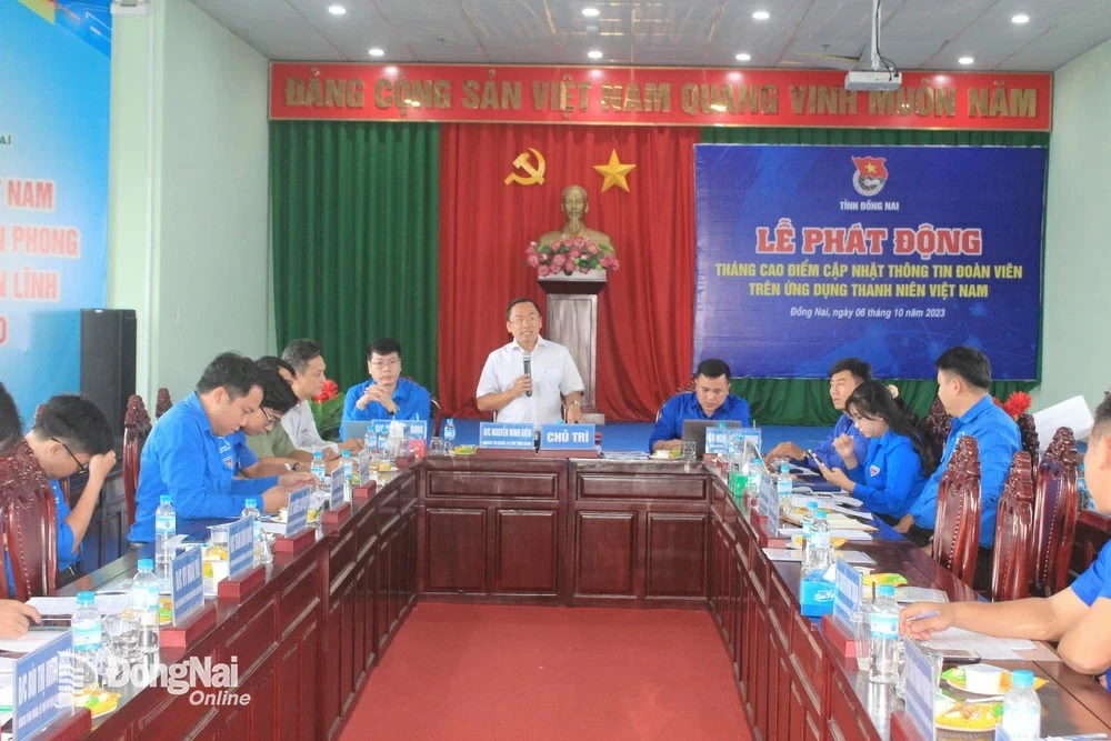 Bí thư Tỉnh đoàn Nguyễn Minh Kiên phát biểu tại lễ phát động