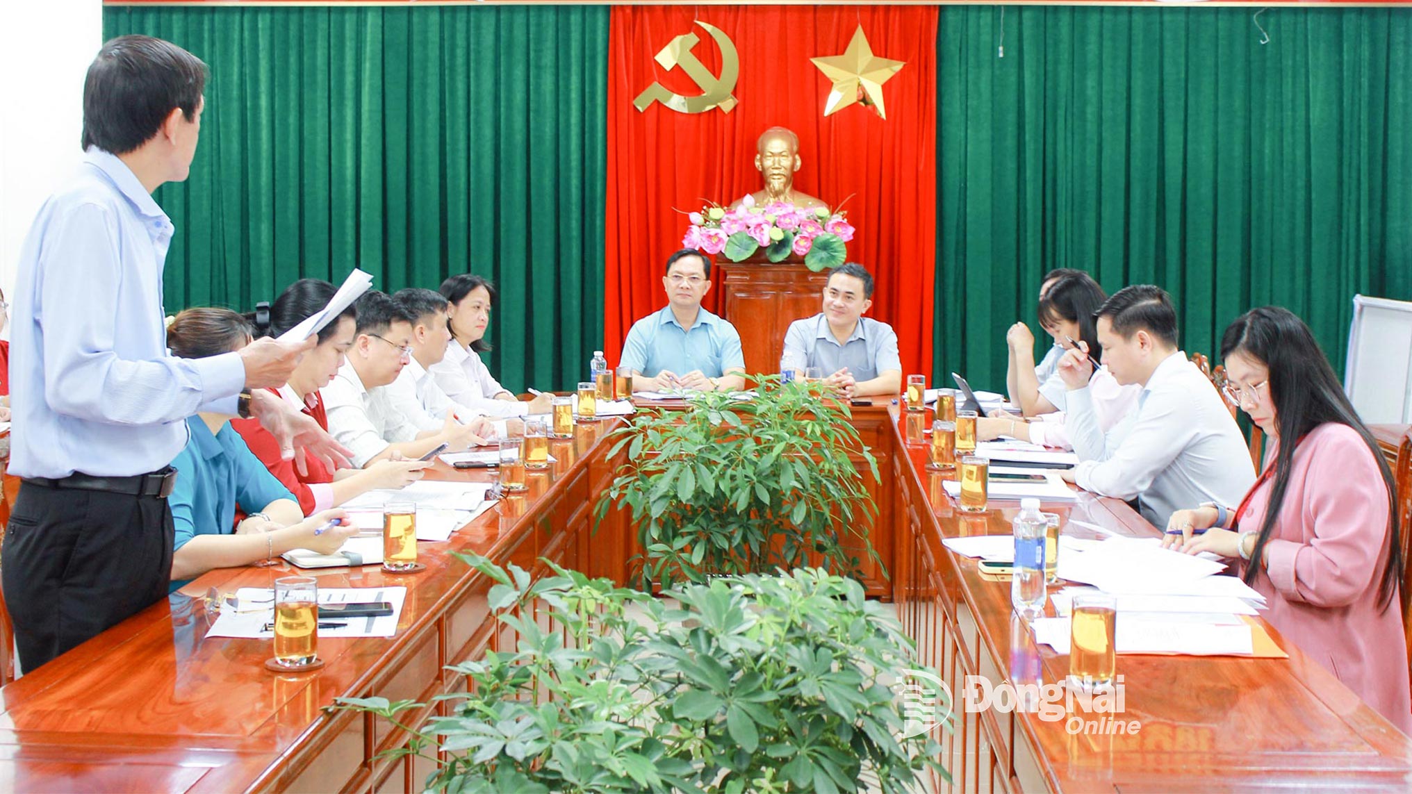Overview of the meeting. Photo: Ho Thao