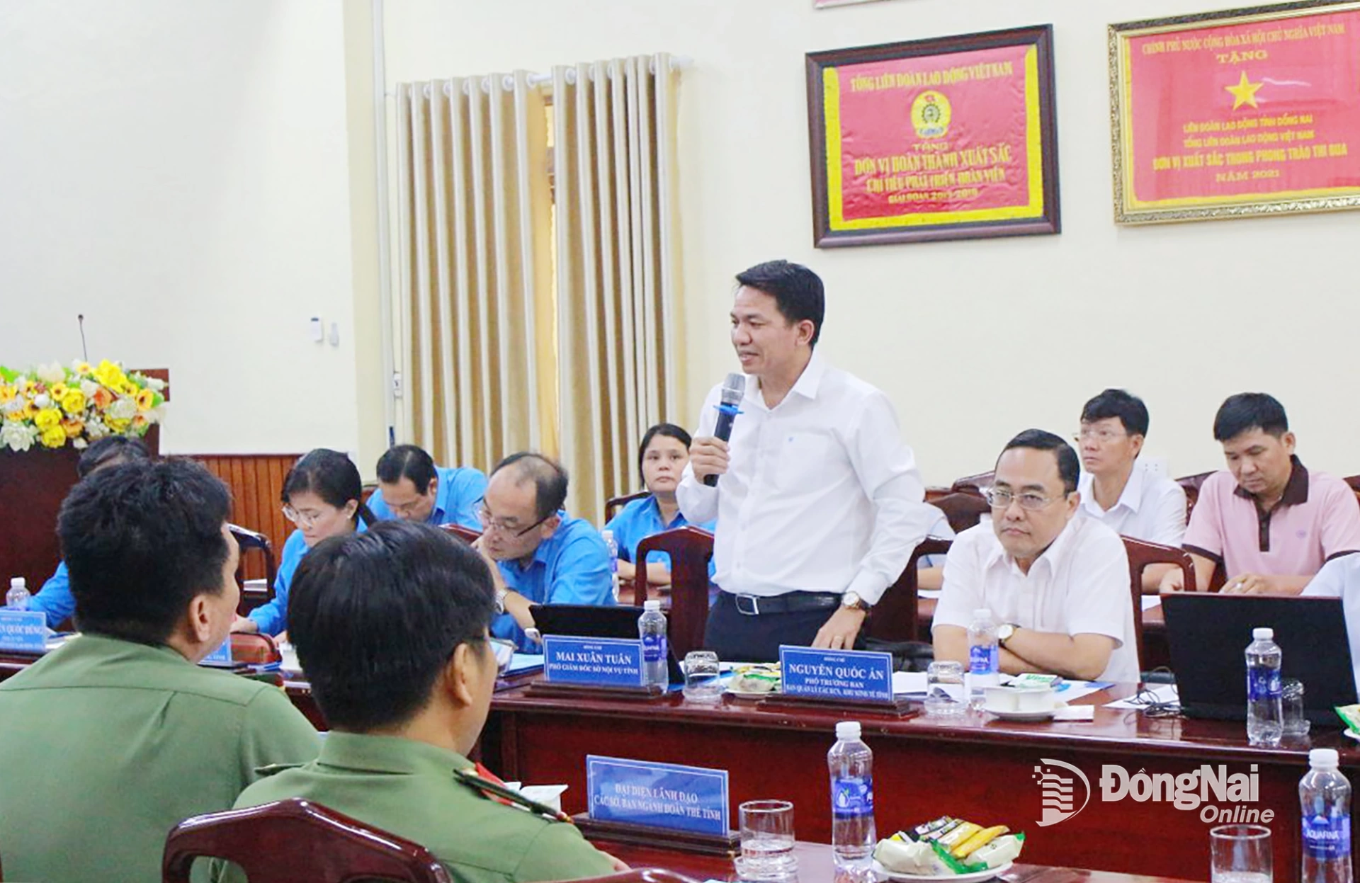 Deputy Director of the Dong Nai Department of Home Affairs Mai Xuan Tuan provides information on the labor market in Dong Nai. Photo: N.Hoa
