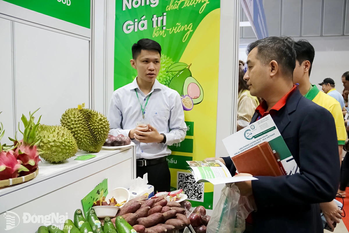 Thị trường châu Âu cũng có nhu cầu nhiều về các mặt hàng nông sản, chế biến từ nông sản của Việt Nam. Trong ảnh: Doanh nghiệp tham gia một triển lãm quốc tế về rau, củ, quả được tổ chức ở Thành phố Hồ Chí Minh tháng 3-2025.