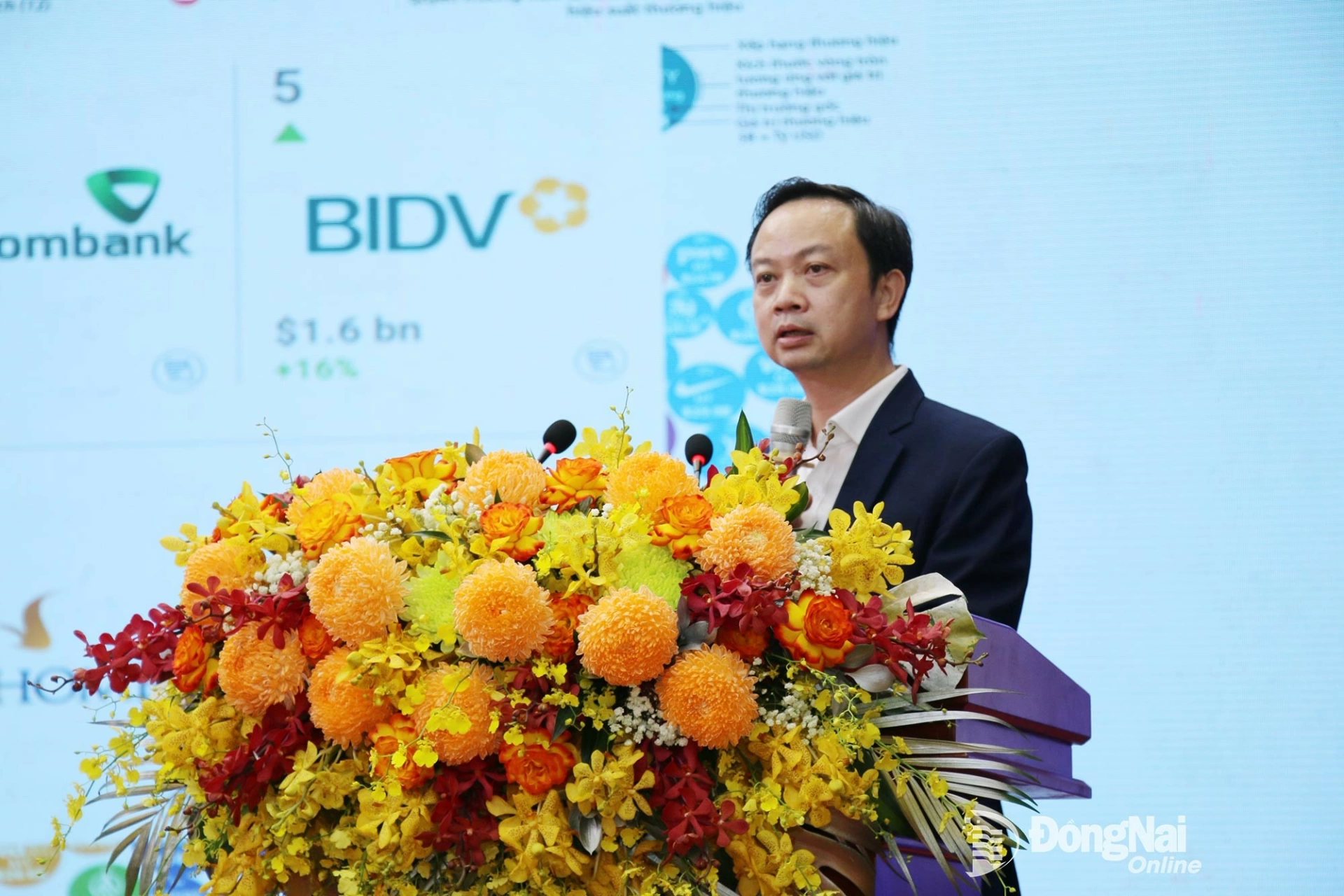 Tran Giang Khue, Head of the Southern Office of the Intellectual Property Department, delivers a presentation at the workshop. Photo: Hai Quan