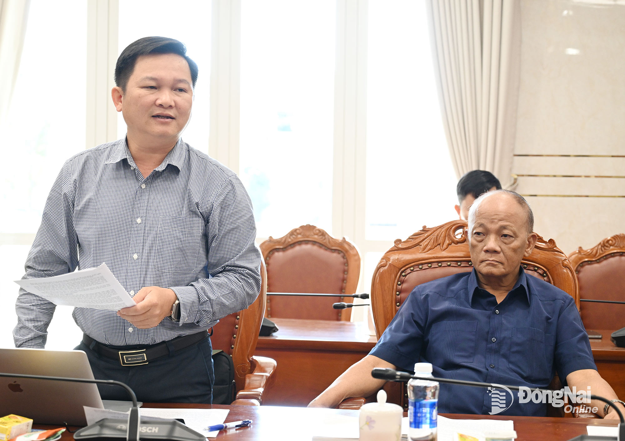 Tỉnh ủy viên, Phó Chủ tịch Ủy ban MTTQ Việt Nam tỉnh, Chủ tịch Hội Nông dân tỉnh Đồng Nai Nguyễn Hữu Nguyên phát biểu tại hội nghị. Ảnh: Quốc Việt