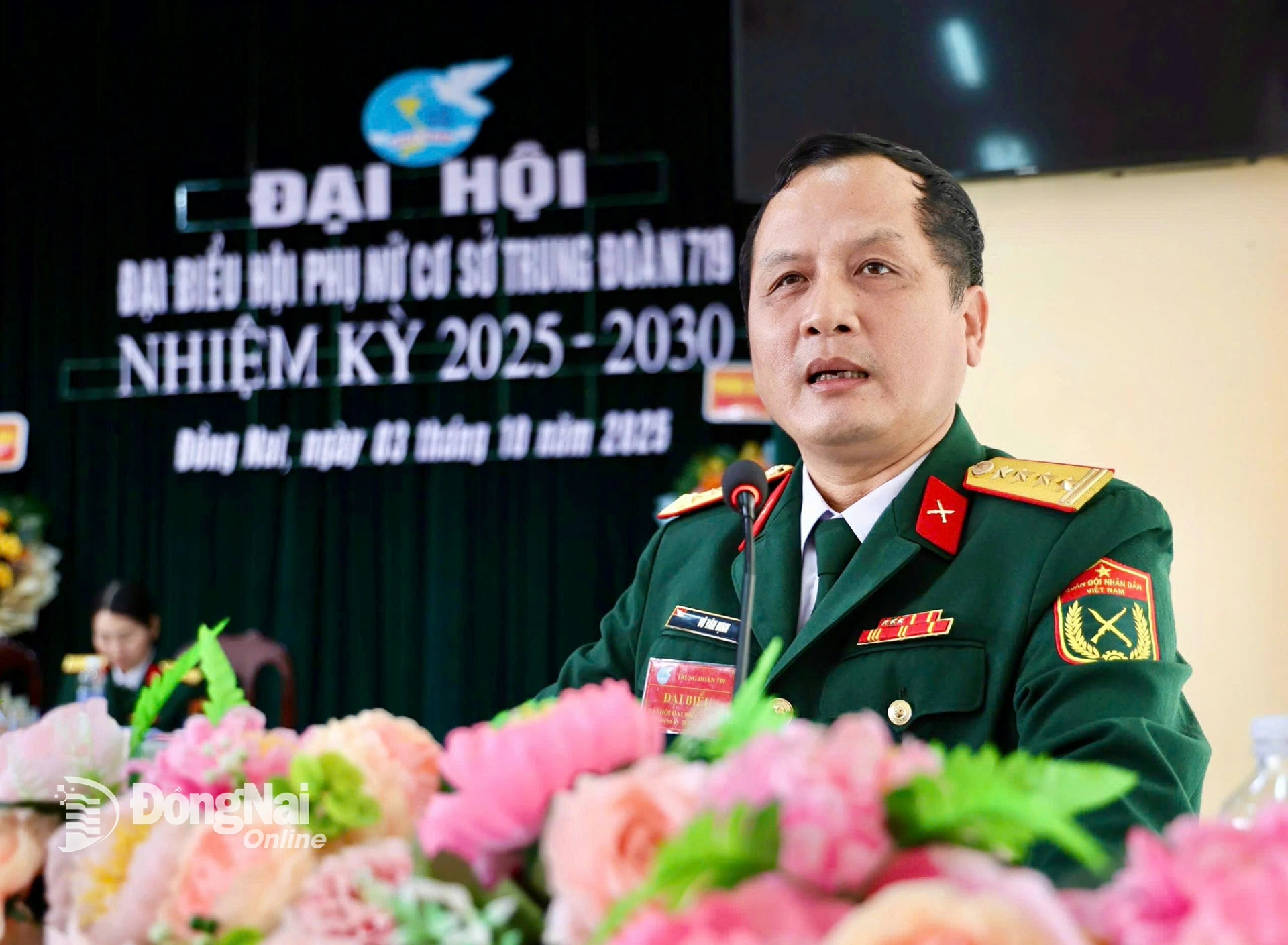 Đại tá Vũ Văn Định, Phó chủ nhiệm Chính trị Binh đoàn 16 phát biểu chỉ đạo đại hội. Ảnh: Anh Đức