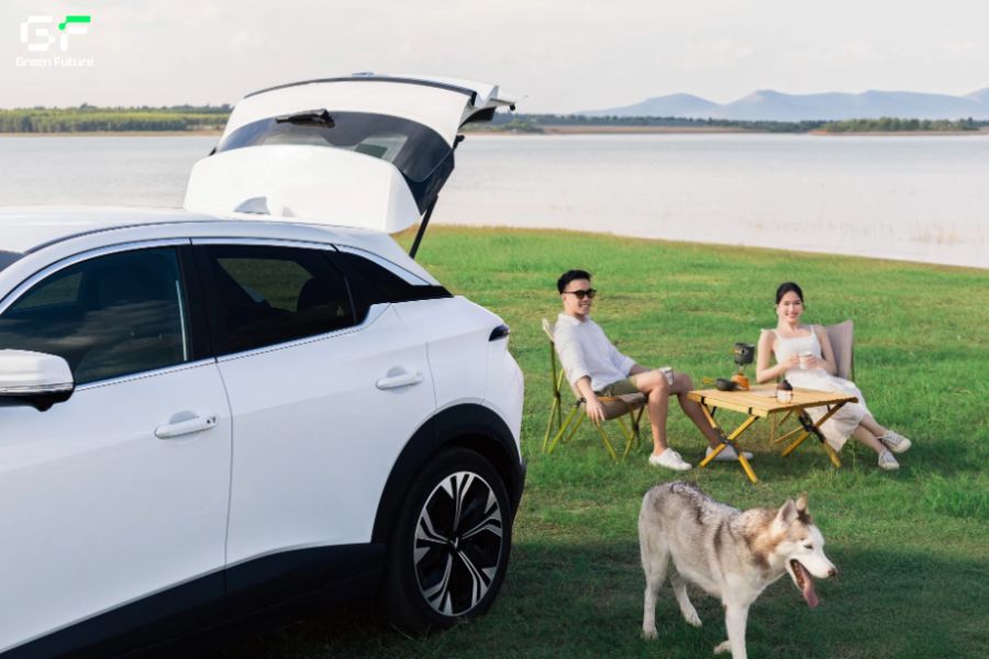 Thuê xe tự lái giúp chuyến đi của bạn chủ động và linh hoạt.