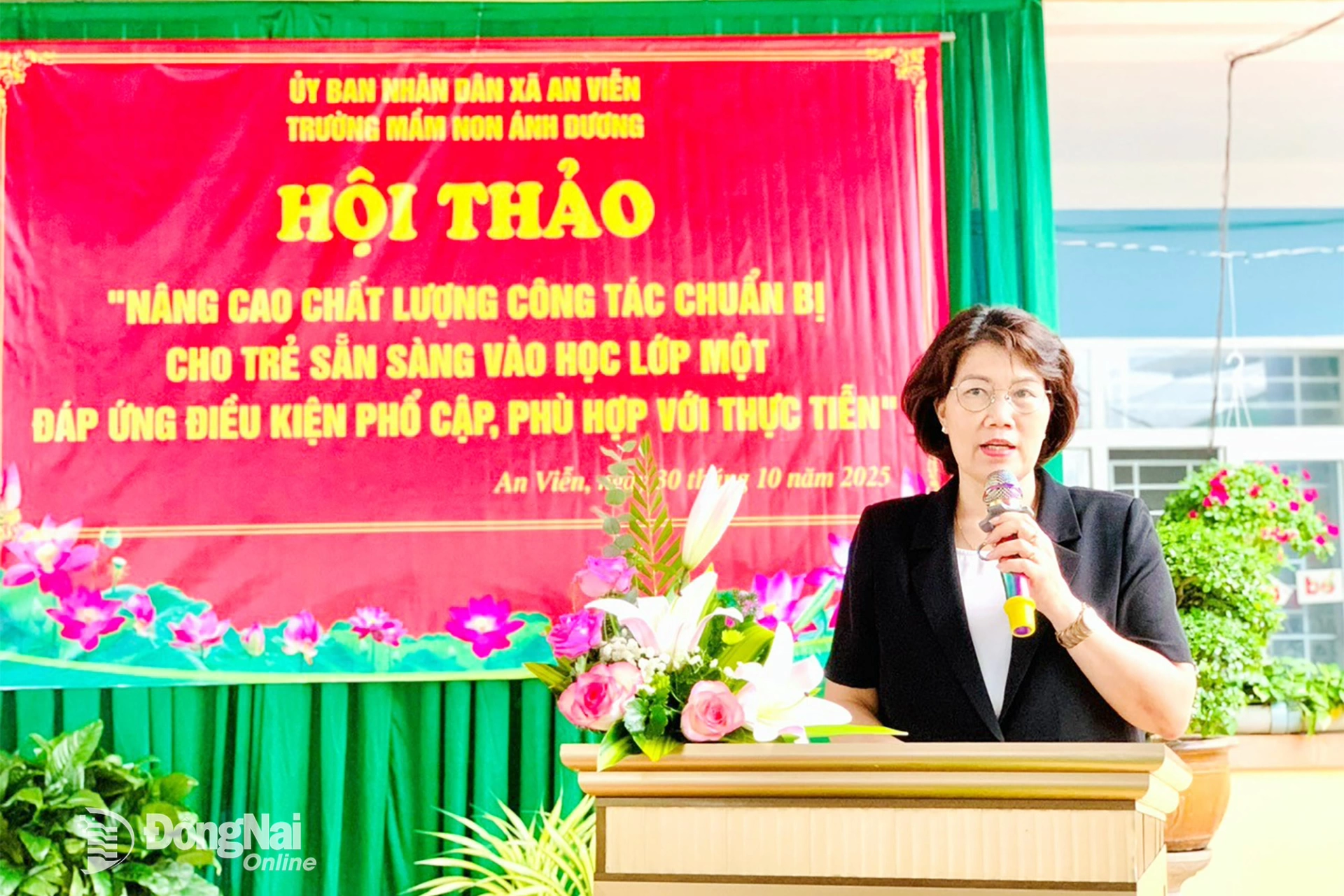 Phó Vụ trưởng Vụ Giáo dục mầm non Hoàng Thị Dinh phát biểu khai mạc hội thảo. Ảnh: Thu Bồn