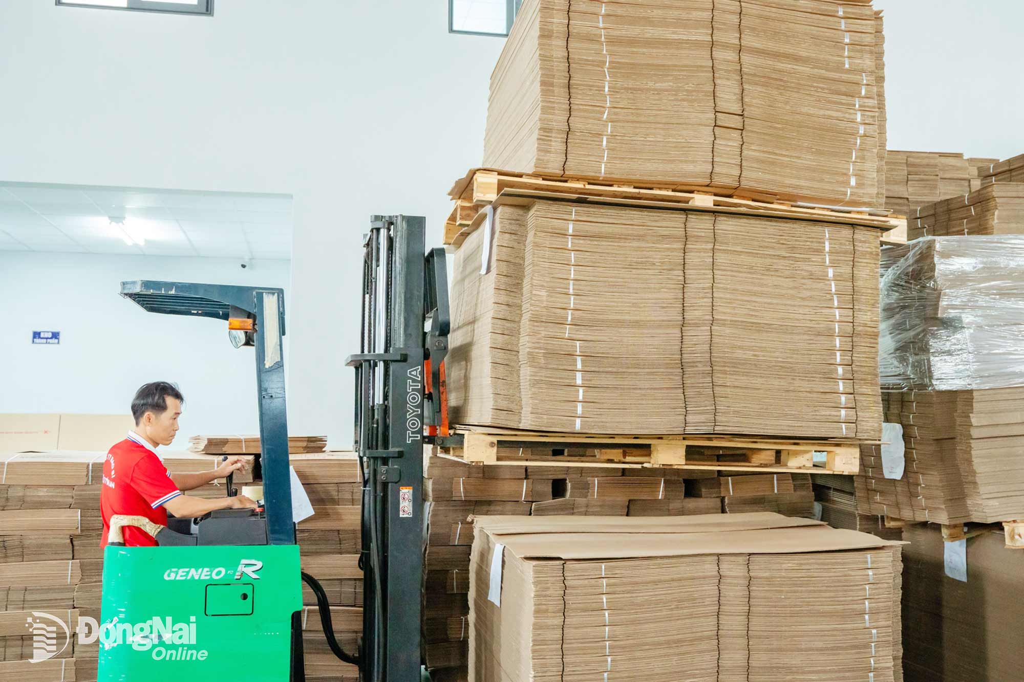 Production at Nhat Tin An Packaging Co., Ltd., Bien Hoa 2 Industrial Park, Dong Nai province. Photo: Vuong The