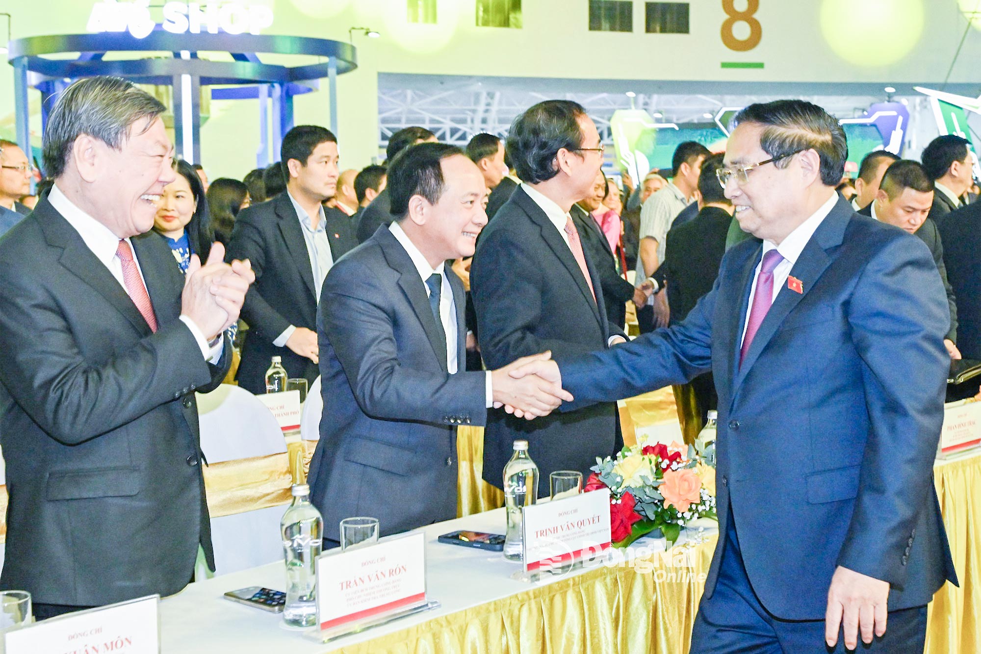 Prime Minister Pham Minh Chinh and Party and State leaders attend the opening ceremony of the Autumn Fair 2025. Photo: Lai Hoa