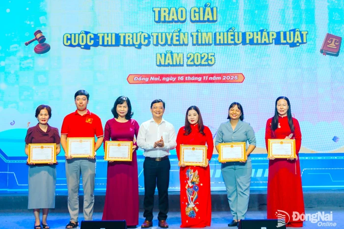 Lan tỏa “sân chơi” pháp luật