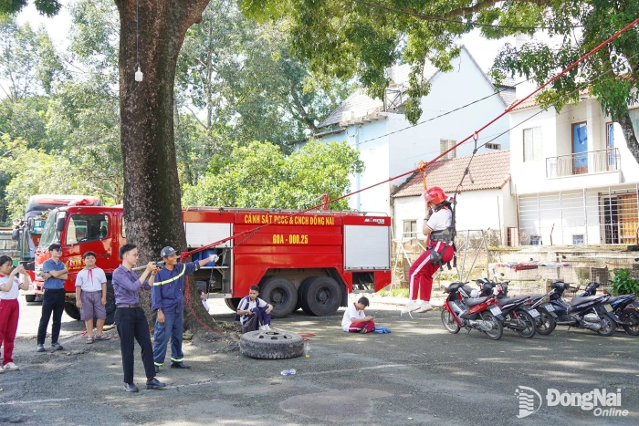 Chủ động kỹ năng thoát nạn khi có sự cố