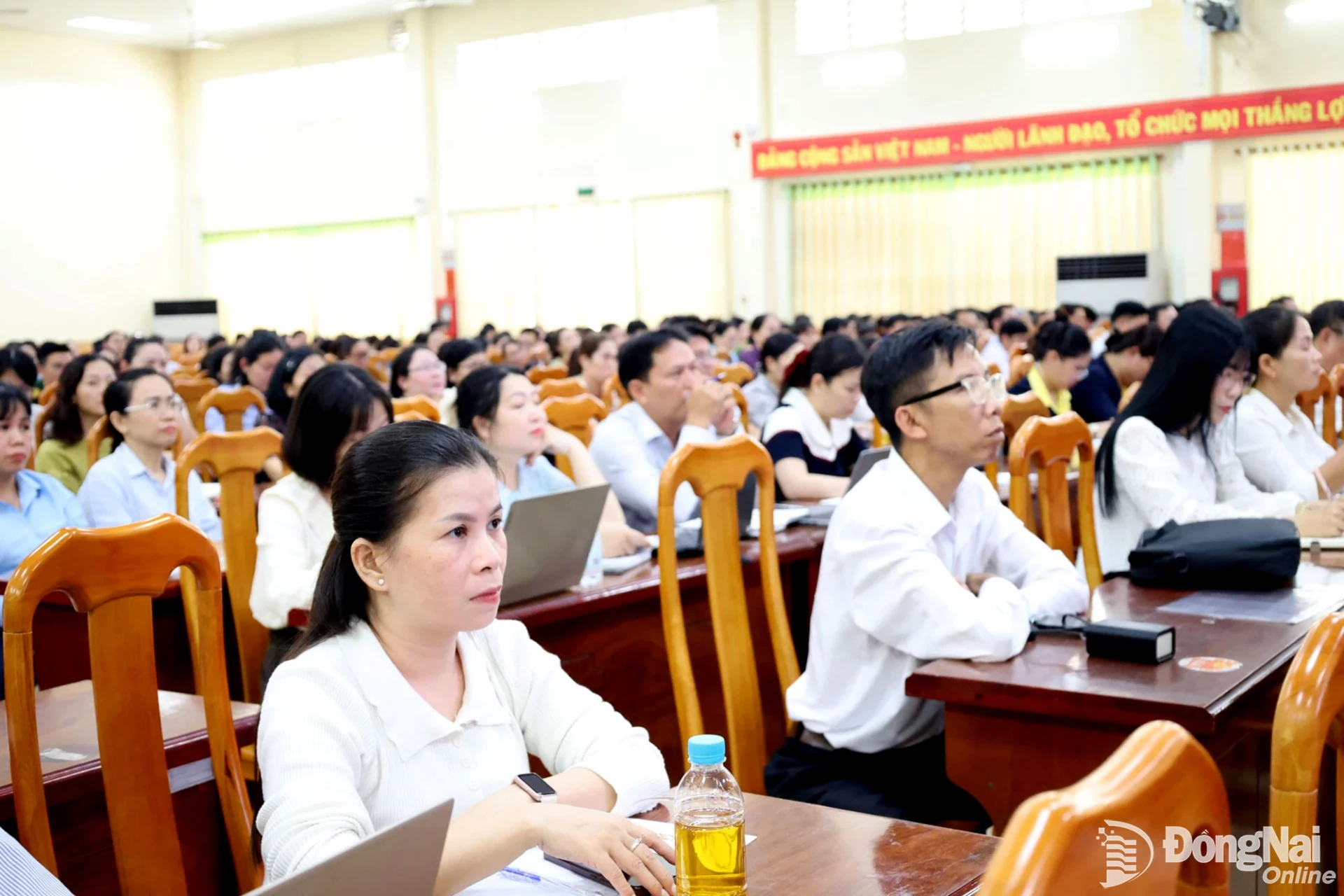 Các đại biểu tham dự hội nghị tập huấn. Ảnh: Hồ Thảo
